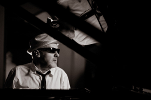 Paul Carrack bw